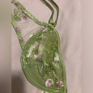 Cute green bralette with set NEVER WORN